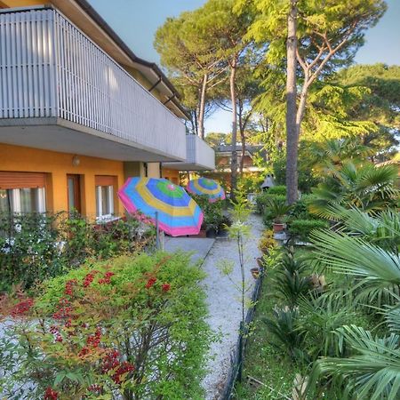 Residence Villa Laura Lignano Sabbiadoro Luaran gambar