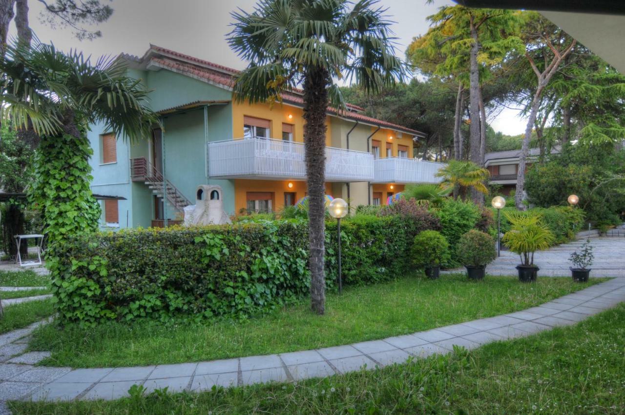 Residence Villa Laura Lignano Sabbiadoro Luaran gambar