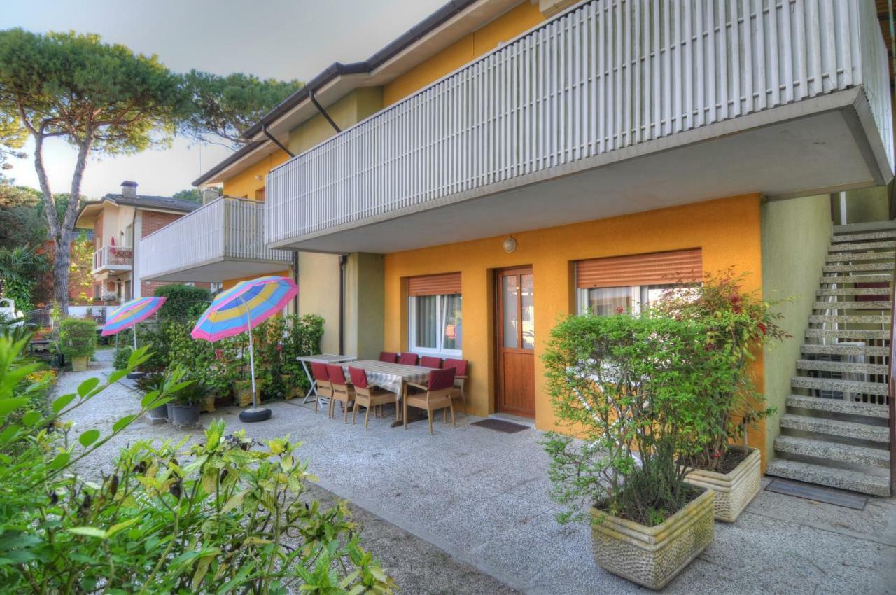 Residence Villa Laura Lignano Sabbiadoro Luaran gambar